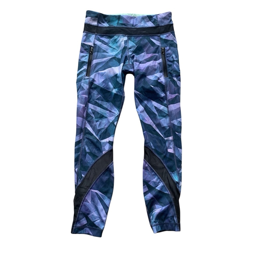 Lululemon Inspire Capri Leggings Blue & Purple Geometric Pattern 4
